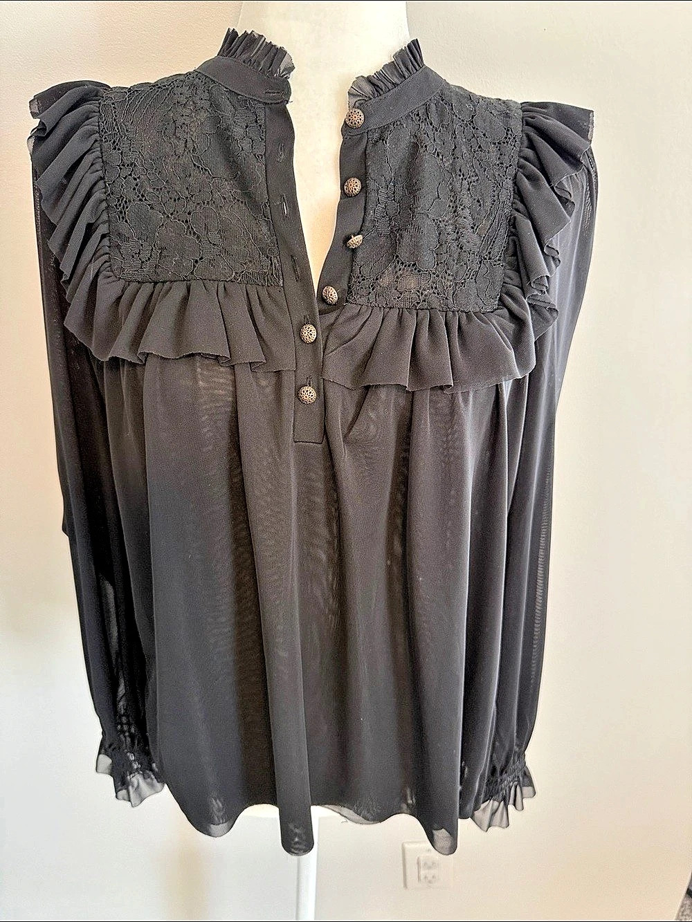 Anthropologie Black Long Sleeve Blouse Like New, size S